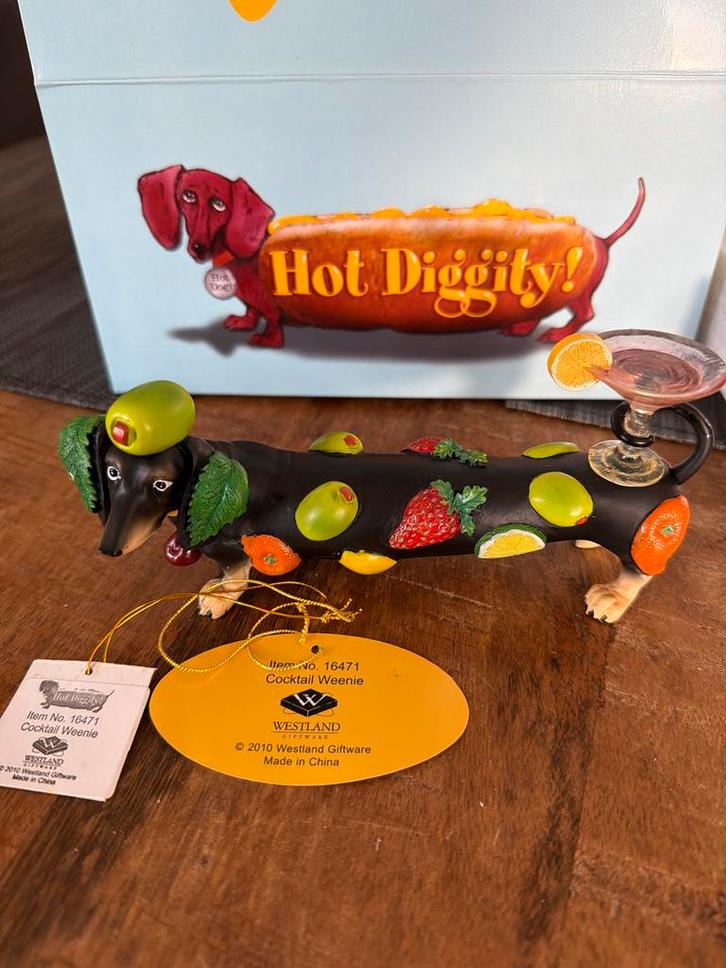 Hot Diggity Dog  Cocktail Weenie Beeldje Westland Giftware, Verzamelen, Beelden en Beeldjes, Nieuw, Dier, Ophalen of Verzenden