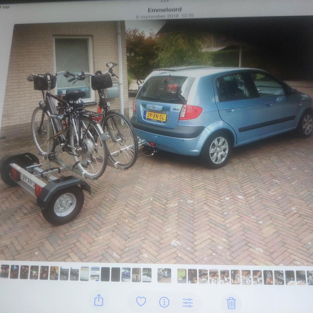 fiets aan hanger voor achter de auto, Ophalen, Elektrische fiets, Zo goed als nieuw, 2 fietsen