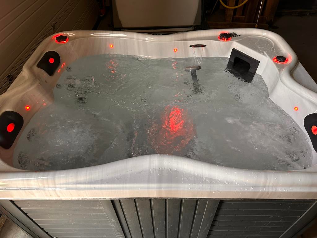 Verzorgde jacuzzi 204x155 3per balboa rvs jets passion renew, Ophalen of Verzenden