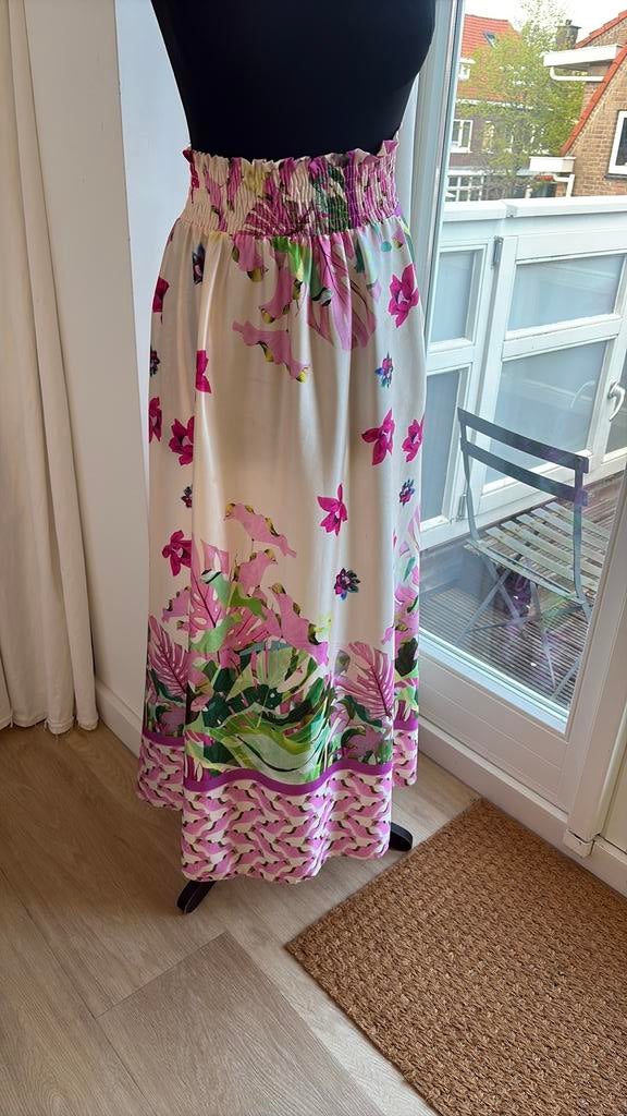 Beeldige Italiaanse maxi rok mt 40/42, Kleding | Dames, Rokken, Ophalen of Verzenden, Nieuw, Maat 42/44 (L), Onder de knie
