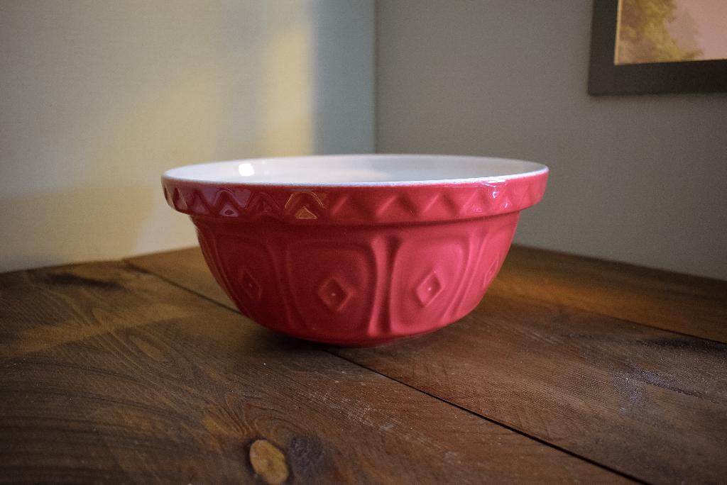 Mason Cash Mengkom - 25 cm  rood | Classic, Huis en Inrichting, Keuken | Keukenbenodigdheden, Overige typen, Nieuw, Ophalen of Verzenden