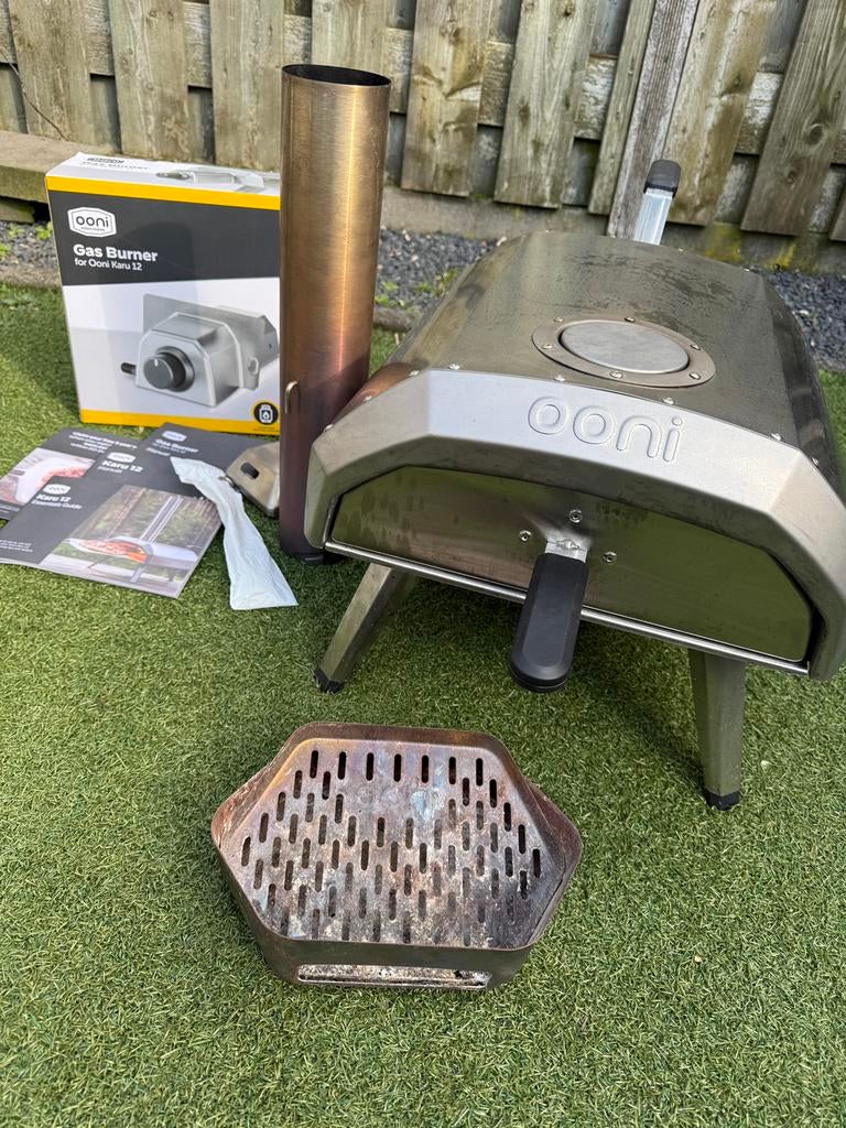 Ooni Karu 12 met gas inzet, Ophalen, Zo goed als nieuw