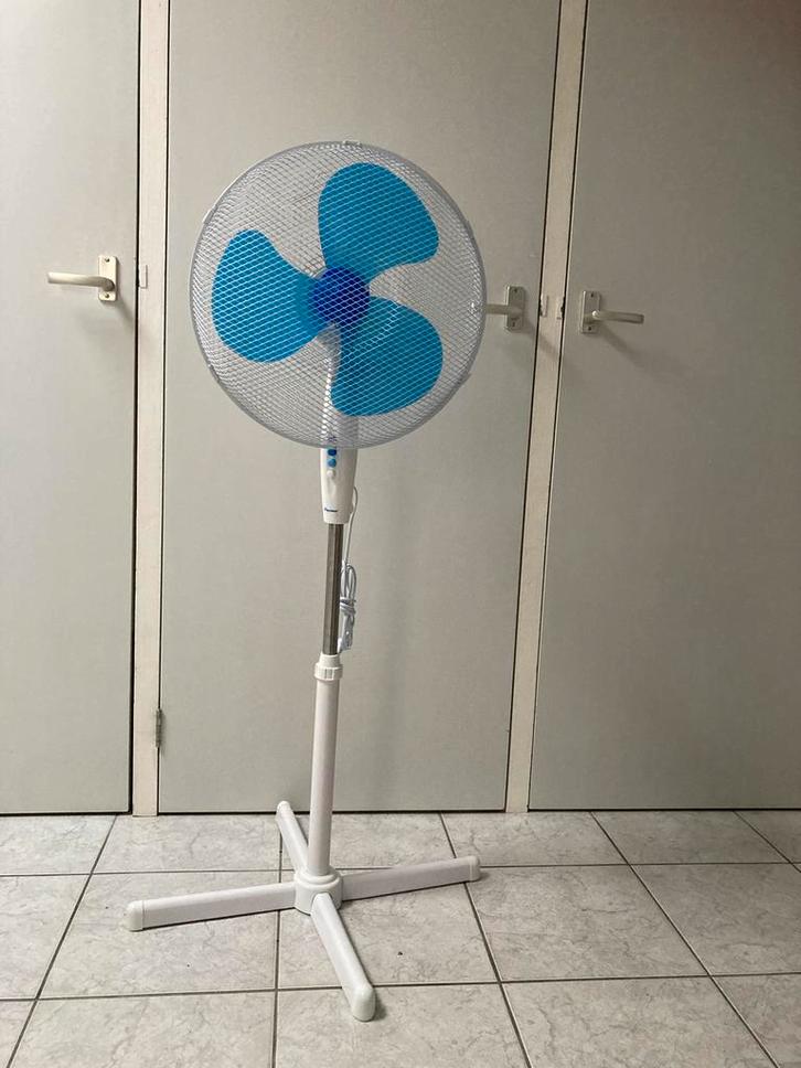 Bestron Statiefventilator met 3 snelheden, Witgoed en Apparatuur, Ventilatoren, Gebruikt, Statiefventilator, Ophalen