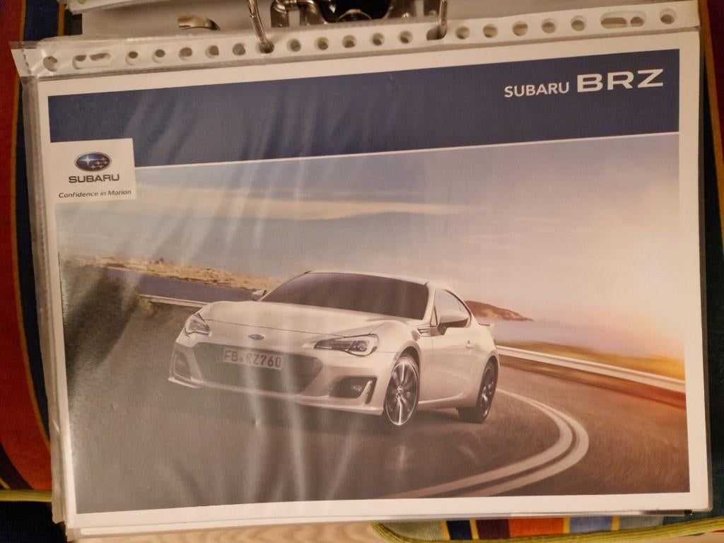 Folders Subaru, Boeken, Ophalen of Verzenden, Zo goed als nieuw, Overige merken