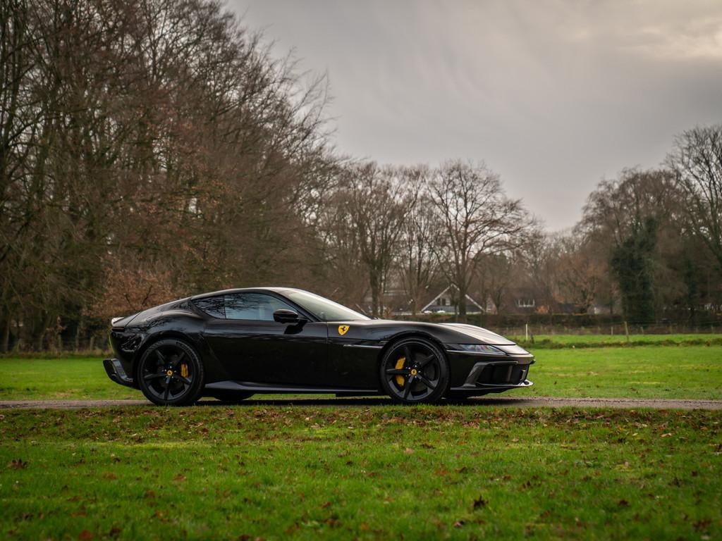 Ferrari 12Cilindri 6.5 V12 | Full carbon | Lift | Airbrushed, Auto's, Ferrari, Automaat, Parkeersensor, Achterwielaandrijving