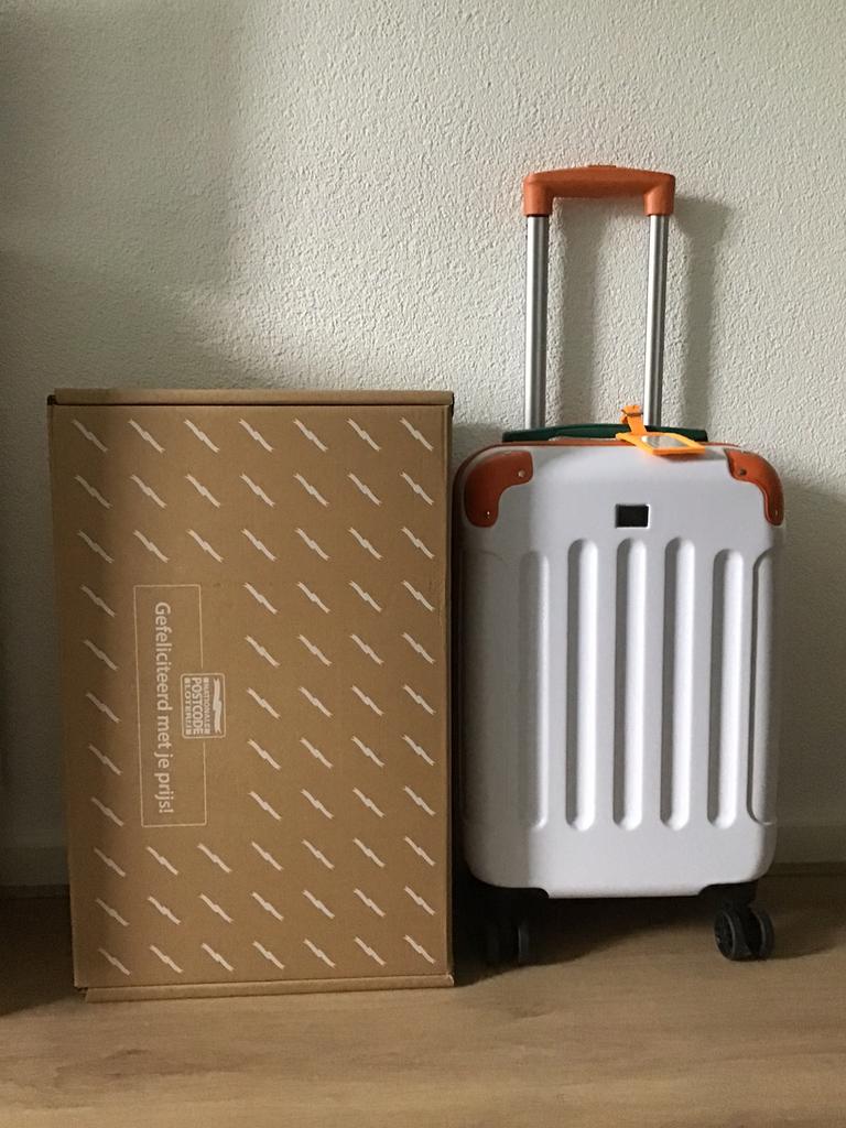 Postcodeloterij koffer 55x35x20cm incl.slot en spanband, 50 tot 60 cm, Hard kunststof, Nieuw, 35 tot 45 cm