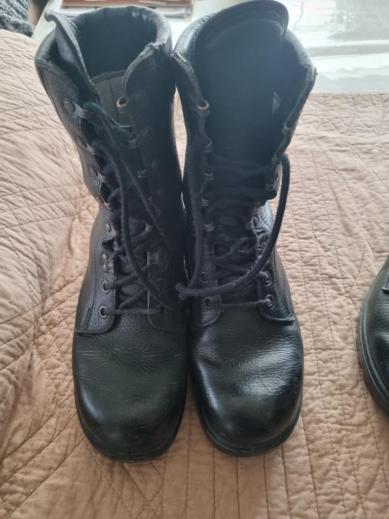 2 paar Leger kistjes maat 43 270m, Ophalen, Zwart, Boots