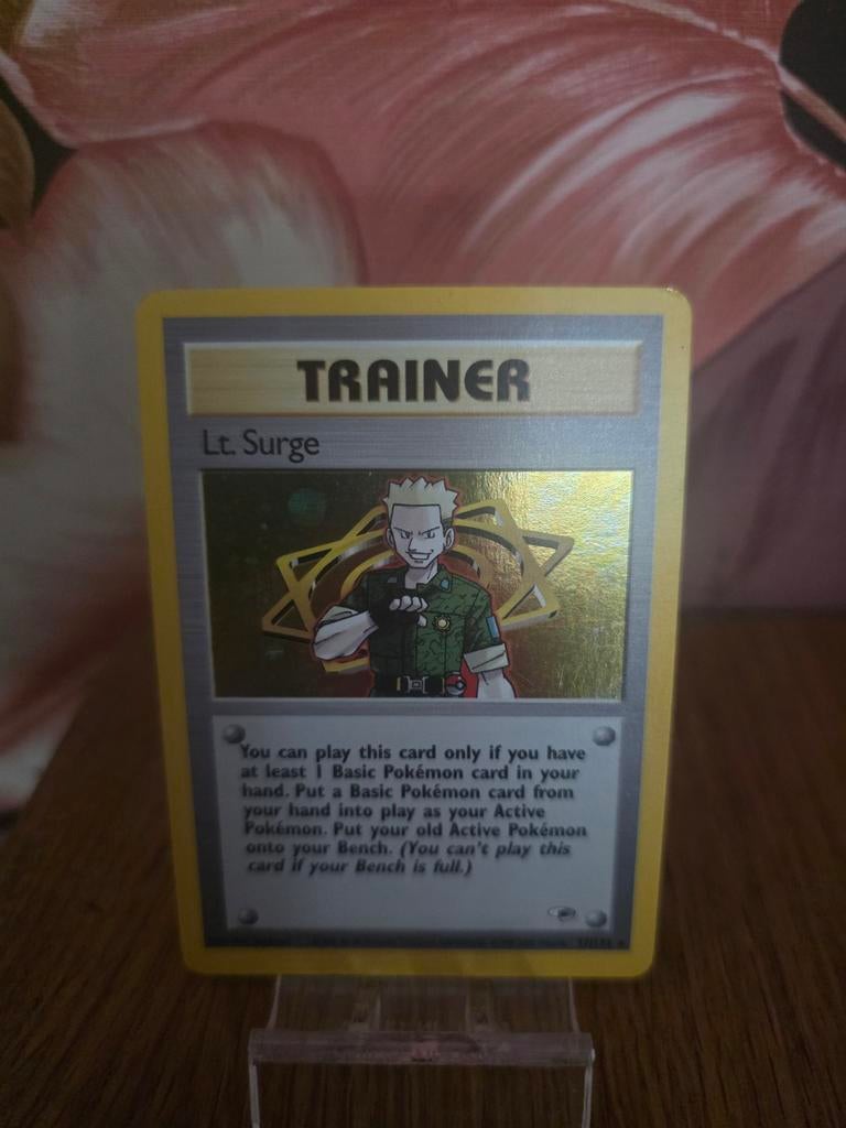 Pokemon Trainer Kaart Lt.Surge, Ophalen of Verzenden, Zo goed als nieuw