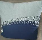 Stoer kussen voor op de boot of terras, nieuw ,Youniq, Ophalen of Verzenden, Nieuw, Interieur en Kussens