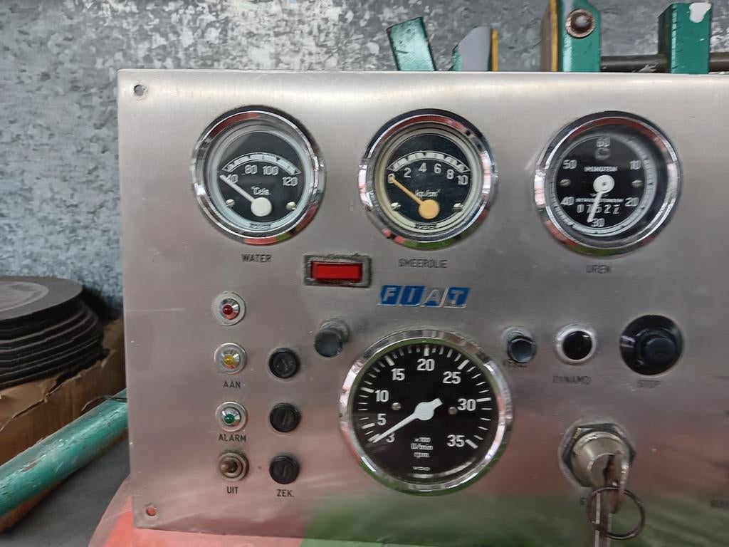 Fiat Dashboard Startpaneel 24V met Toerteller en Temperatu, Ophalen