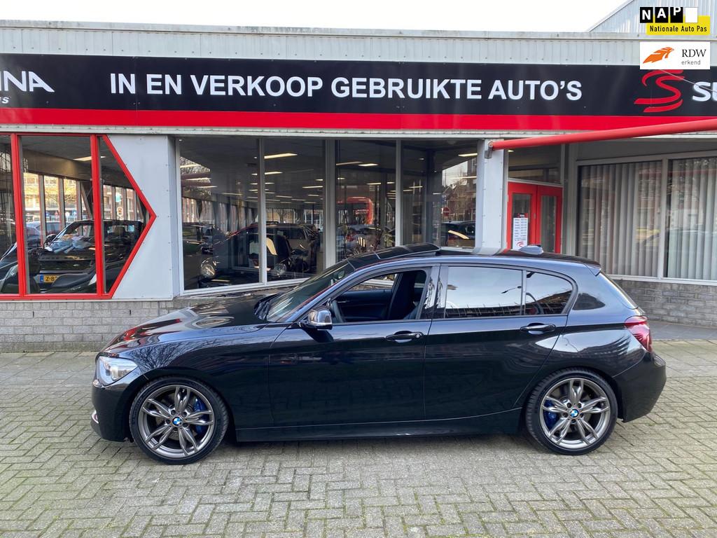 BMW 1-serie M135i xDrive - 5drs - Eventuri - Remus - 400+ pk, Auto's, Gebruikt, Zwart, 320 pk, Zwart
