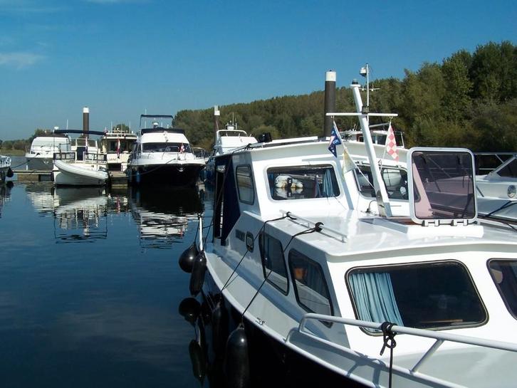 Stalen Boot, Watersport en Boten, Motorboten en Motorjachten, Zo goed als nieuw, Staal, 6 tot 9 meter, Diesel, Binnenboordmotor