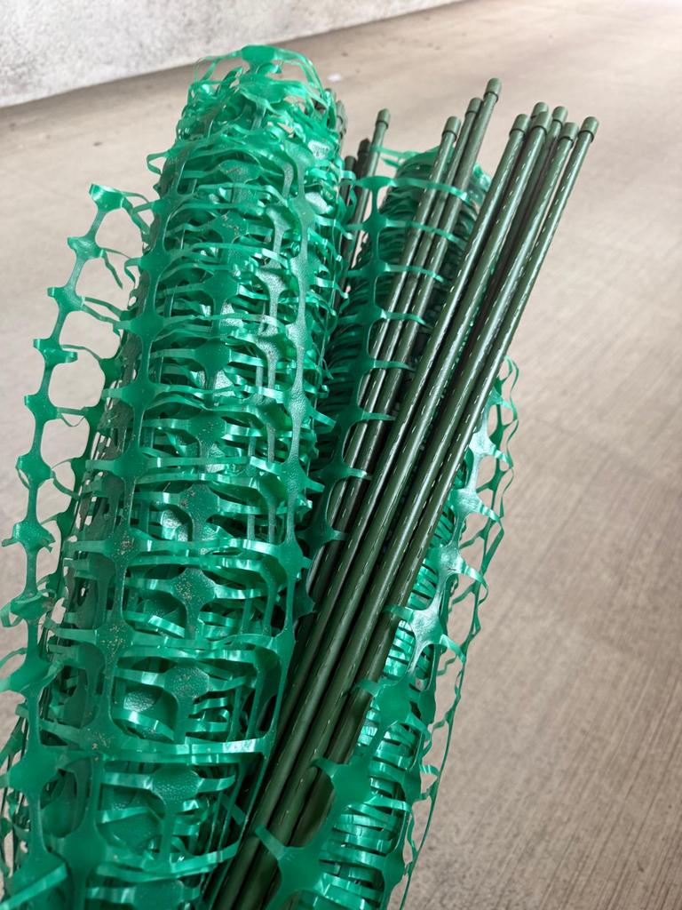 Afrastering 2 stukken totaal 25 meter., Tuin en Terras, Ophalen, Zo goed als nieuw, 20 meter of meer