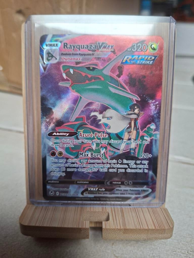 Rayquaza VMAX TG20/TG30 - Brilliant Stars Pokémon Kaart, Hobby en Vrije tijd, Verzamelkaartspellen | Pokémon, Zo goed als nieuw