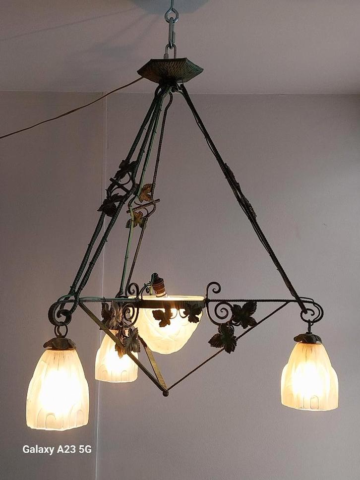 Art Deco kroonluchter gesigneerd Degué, Antiek en Kunst, Antiek | Lampen, Ophalen