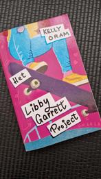 Het Libby Garrett Project – Kelly Oram -  jongeren roman, Ophalen of Verzenden, Zo goed als nieuw