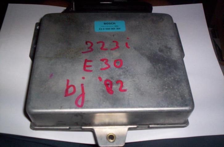 BMW e30  Bosch Regeleenheid 323i bouwjaar 82, Auto-onderdelen, Elektronica en Kabels, BMW, Nieuw, Ophalen of Verzenden