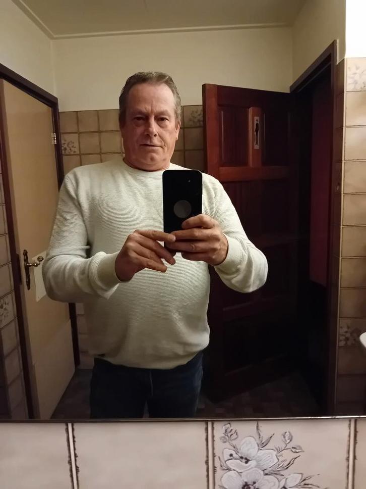 Hallo ik ben hans 55 ( lees goed ), Contacten en Berichten, Man zoekt Vrouw