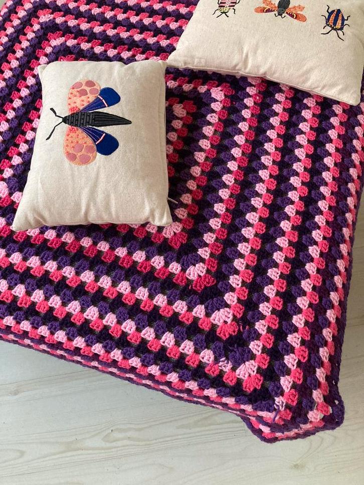 Handmade Crochet gehaakt dekentje kleed zgan, Huis en Inrichting, Woonaccessoires | Plaids en Woondekens, Zo goed als nieuw, Ophalen of Verzenden