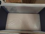 Campingbedje met matras te koop, Ophalen of Verzenden, Gebruikt, Reisbedje