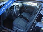 Volkswagen Polo 1.0 Trendline (Bj 2015') Airco|5-Drs|Nw APK, Gebruikt, Euro 6, Zwart, Bedrijf