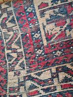 Oosters met hoofdzakelijk donker rode accenten , Kleed, Huis en Inrichting, Stoffering | Tapijten en Kleden, Ophalen, Gebruikt