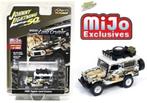 1980 Toyota Land Cruiser v Johnny Lightning 1/64 Camouflage, Nieuw, Ophalen of Verzenden, Auto, Johnny Lightning