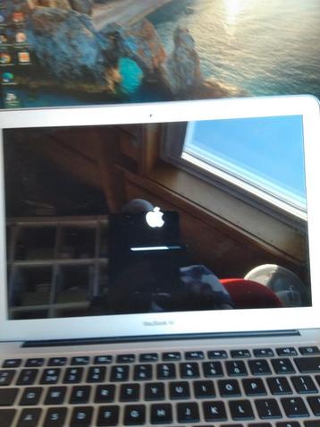 Apple Macbook Air  beschikbaar voor biedingen