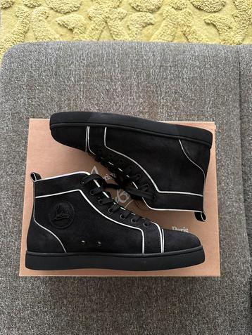 Louboutin schoenen beschikbaar voor biedingen