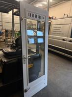 Antraciete deur met glas, Ophalen