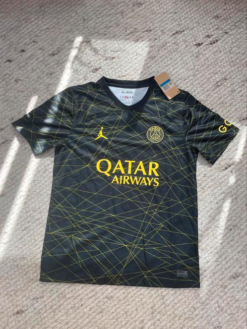 Nieuw Paris Saint-Germain Shirt – Maat M – Met Prijskaartje, Sport en Fitness, Voetbal, Nieuw, Shirt, Maat M, Ophalen of Verzenden