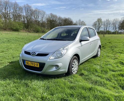 Hyundai I 20 1.2 5-DRS 2012 Grijs, Auto's, Hyundai, Particulier, Overige modellen, ABS, Airbags, Airconditioning, Boordcomputer