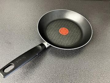 Koekenpan Tefal 24 cm beschikbaar voor biedingen