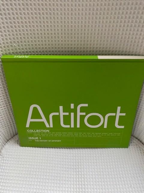 boek Artifort, collection issue 1, boek 136., Ophalen of Verzenden, Zo goed als nieuw, Overige onderwerpen