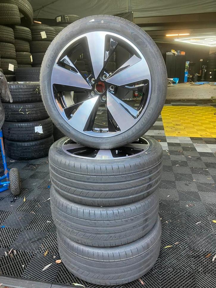 19 inch originele Audi A5 B10 velgen met zomerbanden- NIEUW, Auto-onderdelen, Banden en Velgen, Banden en Velgen, Zomerbanden
