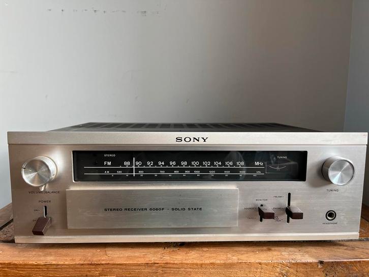 Vintage Sony Stereo Receiver 6060F - Solid State, Audio, Tv en Foto, Versterkers en Receivers, Gebruikt, Stereo, 60 tot 120 watt