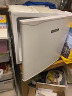 Klein koelkastje, Witgoed en Apparatuur, Vriezers en Diepvrieskisten, Ophalen of Verzenden, Zo goed als nieuw, Minder dan 60 cm