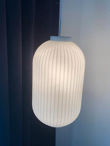 Moderne hanglamp melkglas beschikbaar voor biedingen