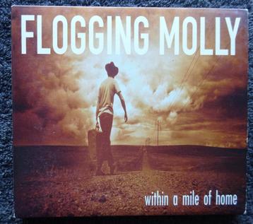 CD.. Flogging Molly   ---   Within a mile of home beschikbaar voor biedingen