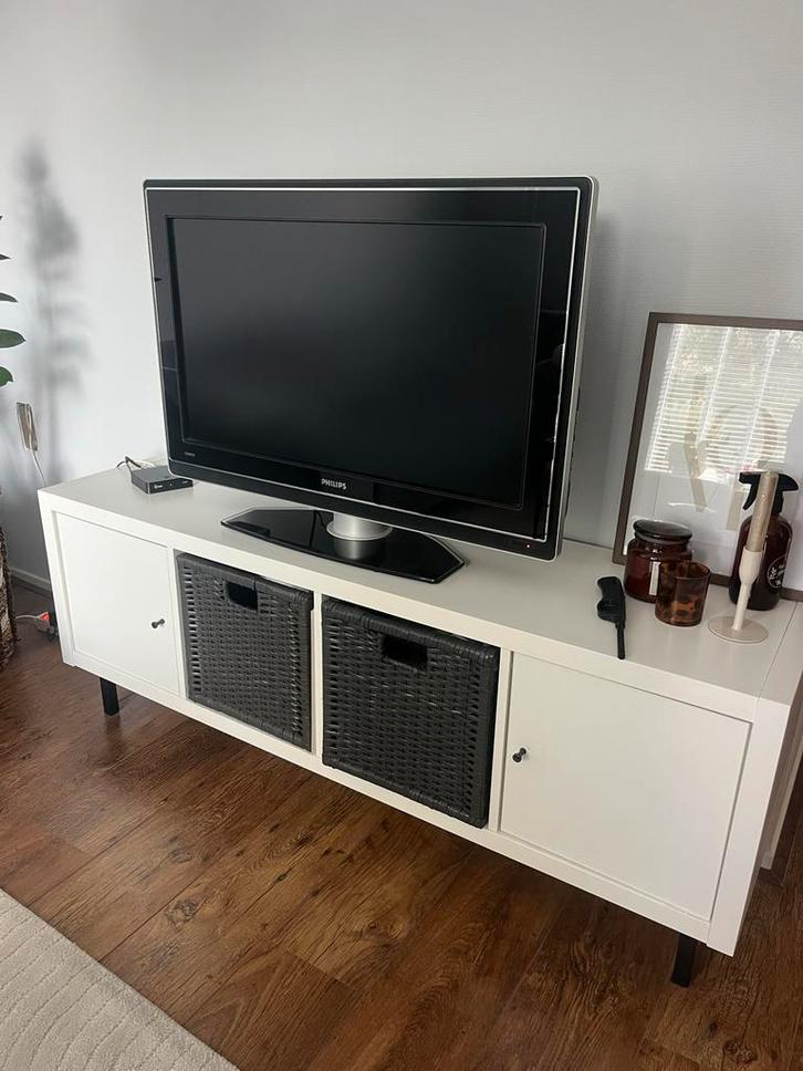 Tv-meubel wit met opbergruimte, Huis en Inrichting, Kasten | Televisiemeubels, Zo goed als nieuw, Minder dan 100 cm, 100 tot 150 cm