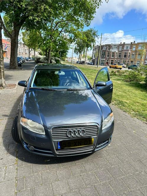 Audi A4 Avant 1.8T 2006 Grijs, Auto's, Audi, Particulier, A4, Benzine, Stationwagon, Geïmporteerd, Zilver of Grijs, Ophalen