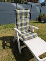 Wit kunststof tuinstoel met voetenbankje en nieuw kussen, Tuin en Terras, Tuinstoelen, Ophalen, Gebruikt, Kunststof