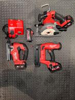 Milwaukee Gereedschap Set: Tacker, Cirkelzaag, Decoupeerzaag, Doe-het-zelf en Verbouw, Gereedschap | Overige machines, Ophalen of Verzenden