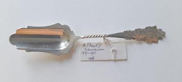 Oud, zilveren suikerschepje beschikbaar voor biedingen