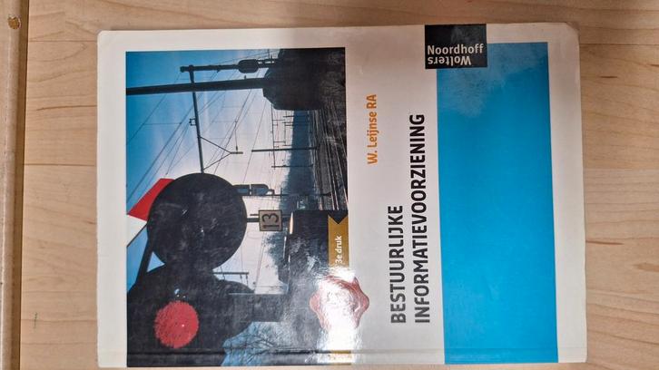 Bestuurlijke Informatievoorziening - Leijnse RA, Boeken, Studieboeken en Cursussen, Gelezen, HBO, Ophalen of Verzenden