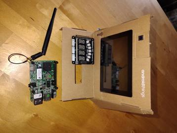 Android Things Developer Starter Kit beschikbaar voor biedingen