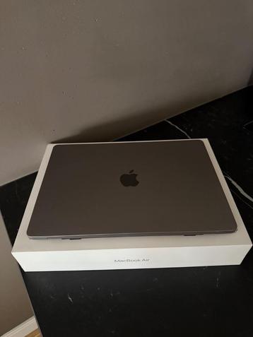 MacBook Air M2 beschikbaar voor biedingen