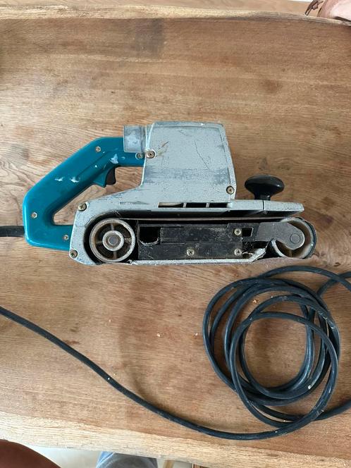 Makita bandschuurmachine 9401 940w, Doe-het-zelf en Verbouw, Gereedschap | Schuurmachines, Gebruikt, Bandschuurmachine, 600 tot 1200 watt