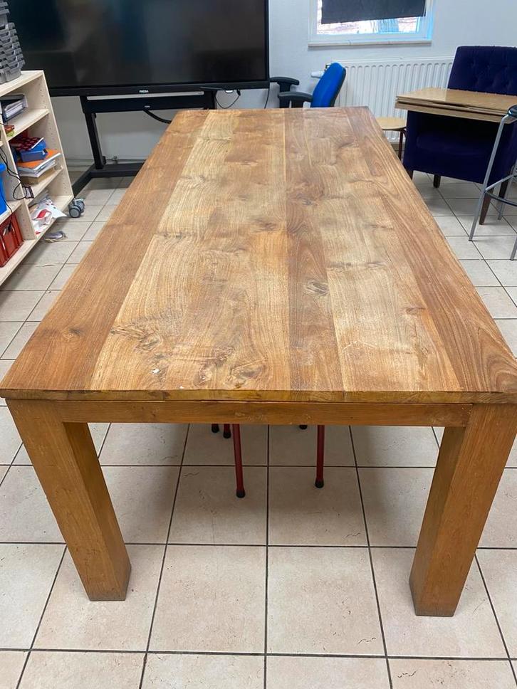 Grote robuuste tafel - stevig en ruim, Huis en Inrichting, Tafels | Eettafels, Gebruikt, 100 tot 150 cm, 200 cm of meer, Vijf personen of meer