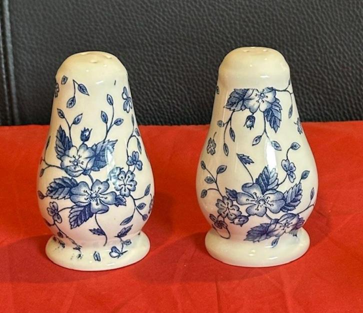 Grindley Bouquet peper en zoutstel, pepervaatje &zoutvaatje, Huis en Inrichting, Keuken | Servies, Zo goed als nieuw, Overige typen